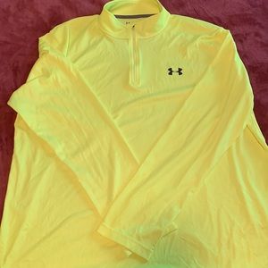 Mens Under Armour half zip pull over